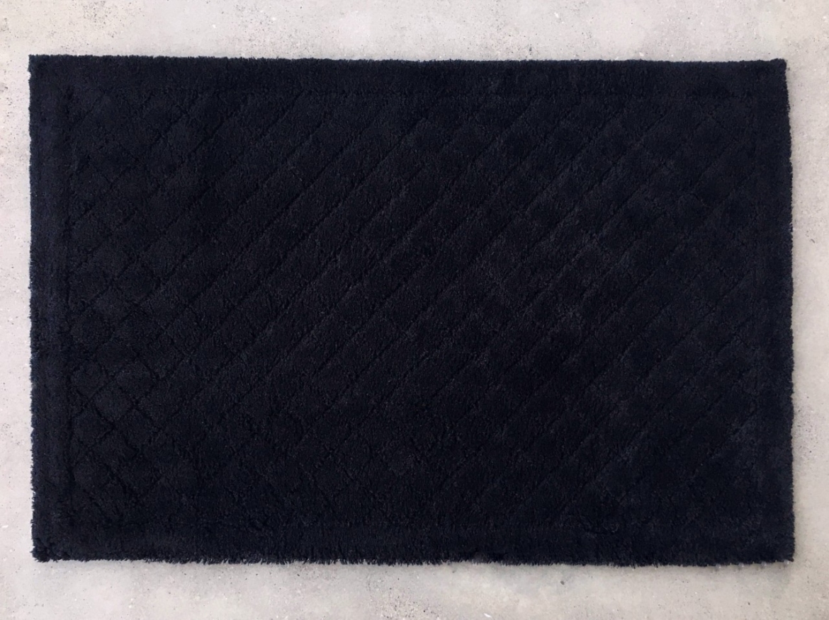 EXCELLENTDIAMOND_BLACKRUG-1611085987